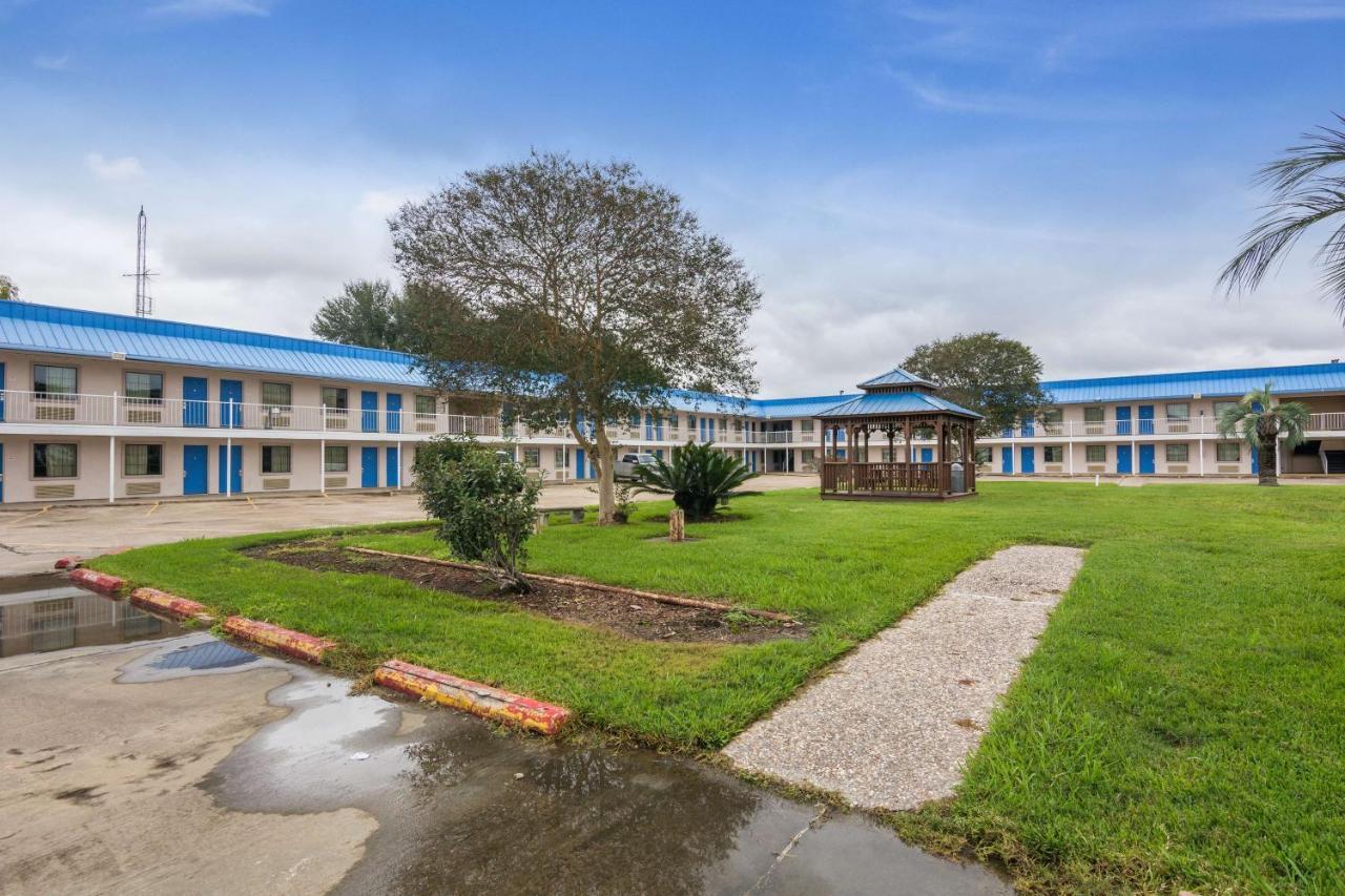 Motel 6-Winnie, Tx Exterior photo